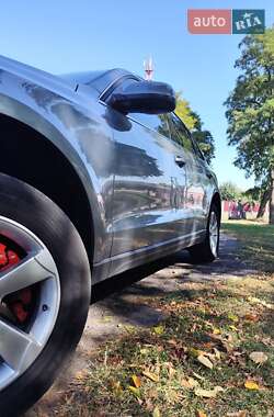 Позашляховик / Кросовер Audi Q5 2011 в 