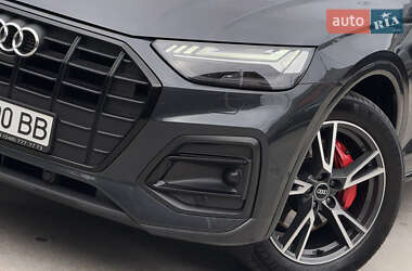 Внедорожник / Кроссовер Audi Q5 2021 в 