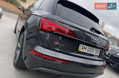 Внедорожник / Кроссовер Audi Q5 2021 в 