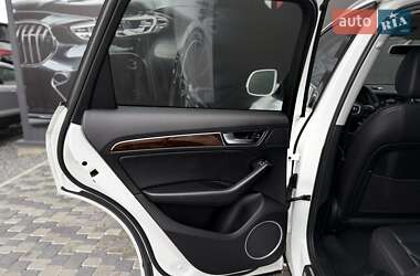 Позашляховик / Кросовер Audi Q5 2017 в 