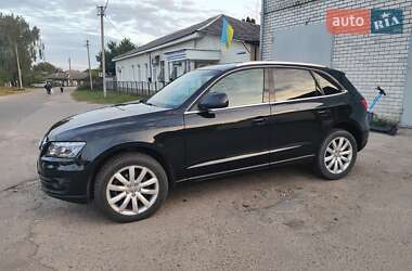 Позашляховик / Кросовер Audi Q5 2011 в Чернігові