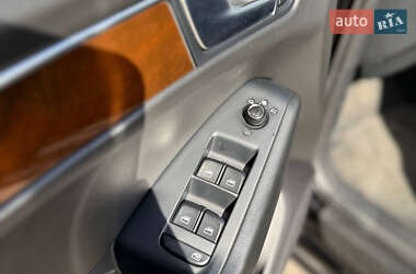 Внедорожник / Кроссовер Audi Q5 2011 в 