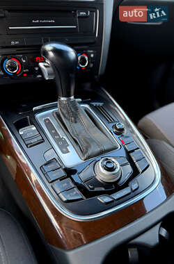 Внедорожник / Кроссовер Audi Q5 2011 в 