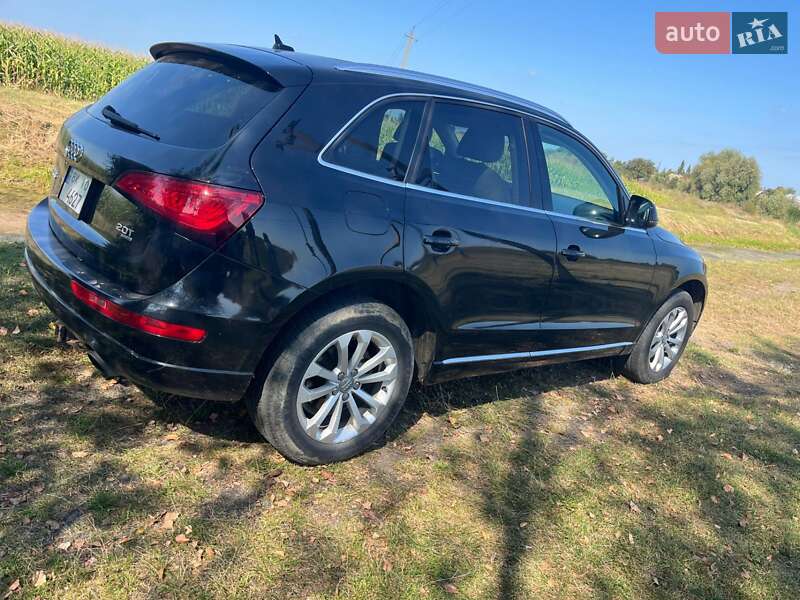 Внедорожник / Кроссовер Audi Q5 2012 в Дубровице