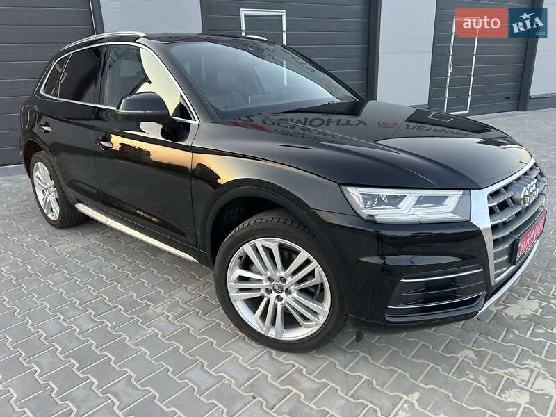 Позашляховик / Кросовер Audi Q5 2017 в Києві