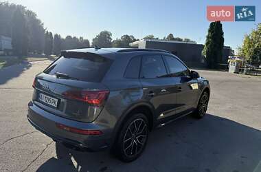 Позашляховик / Кросовер Audi Q5 2021 в 