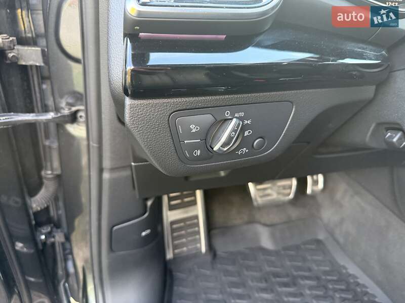 Позашляховик / Кросовер Audi Q5 2021 в Києві