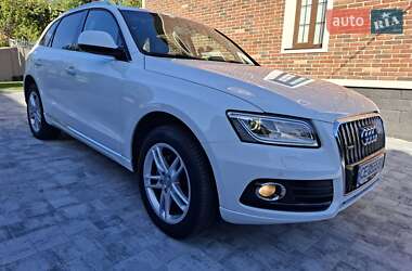 Внедорожник / Кроссовер Audi Q5 2015 в 