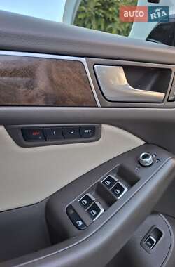Внедорожник / Кроссовер Audi Q5 2015 в 