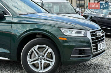 Позашляховик / Кросовер Audi Q5 2017 в 