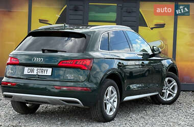 Позашляховик / Кросовер Audi Q5 2017 в 