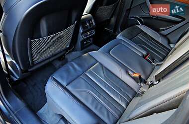 Позашляховик / Кросовер Audi Q5 2022 в 
