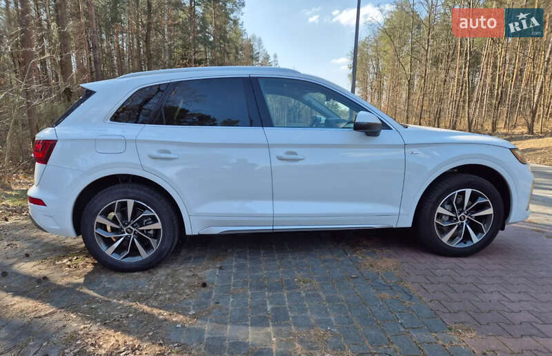 Позашляховик / Кросовер Audi Q5 2023 в Львові