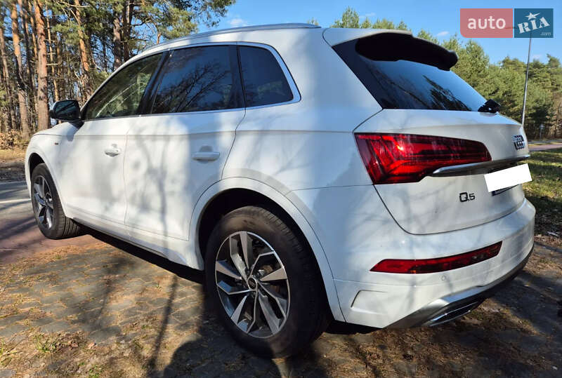 Позашляховик / Кросовер Audi Q5 2023 в Львові