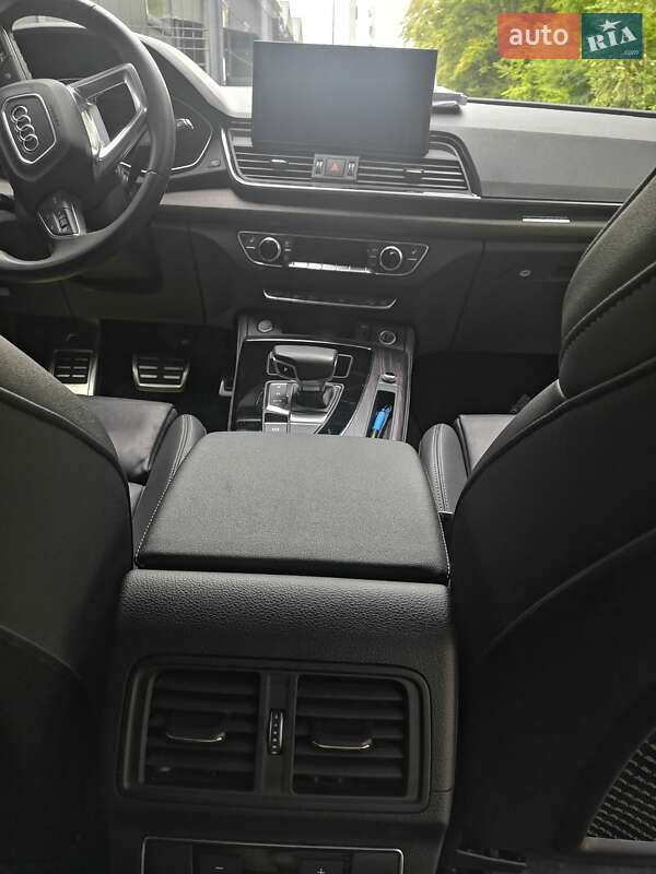 Позашляховик / Кросовер Audi Q5 2023 в Львові