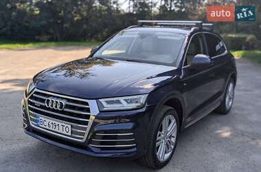 Внедорожник / Кроссовер Audi Q5 2017 в 