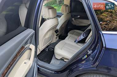 Внедорожник / Кроссовер Audi Q5 2017 в 