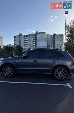Внедорожник / Кроссовер Audi Q5 2016 в 