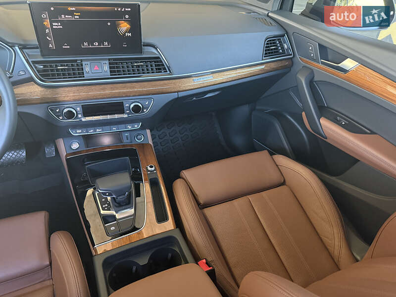 Позашляховик / Кросовер Audi Q5 2023 в Києві