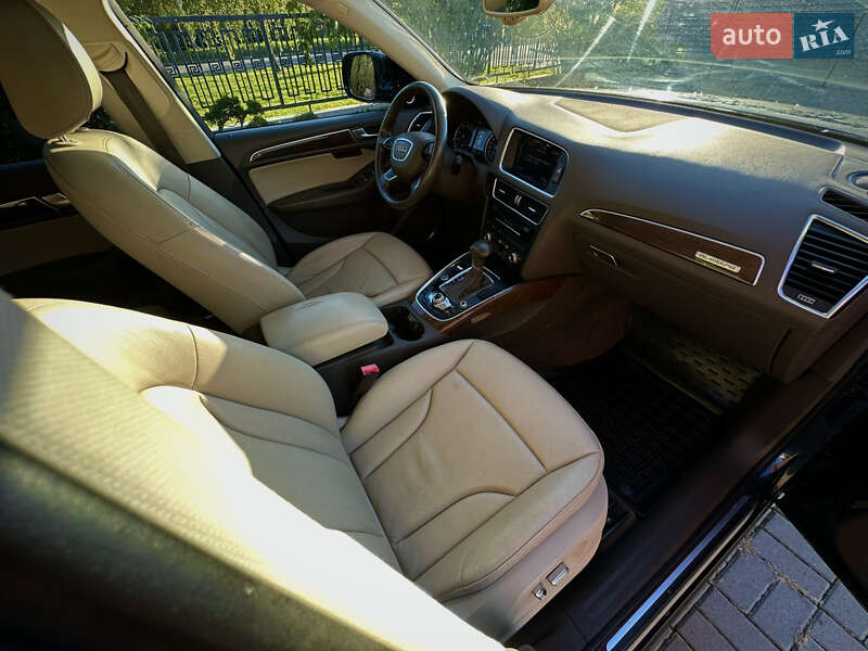 Позашляховик / Кросовер Audi Q5 2016 в Львові