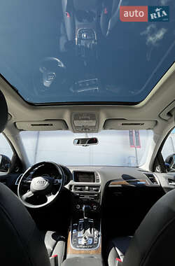 Внедорожник / Кроссовер Audi Q5 2015 в 