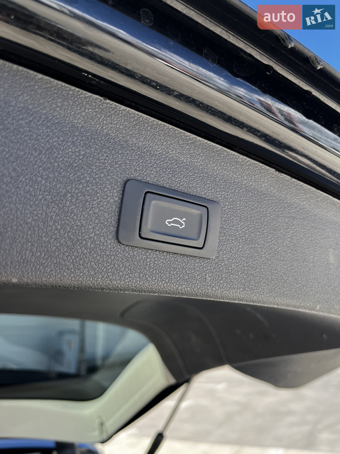 Audi Q5 2015 VIN WA1L2AFP1GA022542 фото оголошення 27 з 37