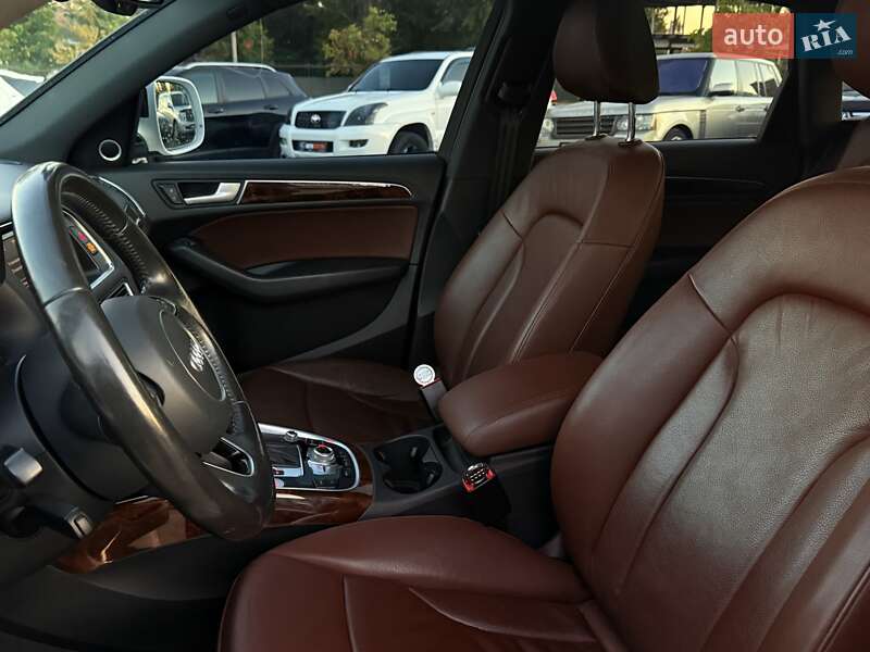 Позашляховик / Кросовер Audi Q5 2015 в Харкові