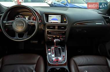 Внедорожник / Кроссовер Audi Q5 2015 в 
