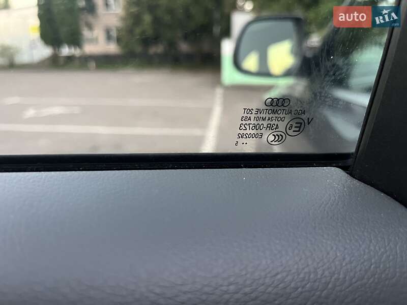 Позашляховик / Кросовер Audi Q5 2015 в Дубні