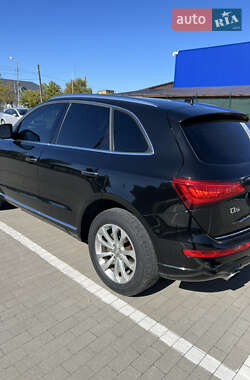 Внедорожник / Кроссовер Audi Q5 2015 в 