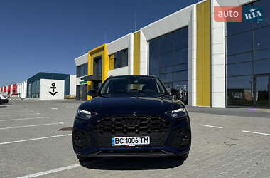 Позашляховик / Кросовер Audi Q5 2022 в 