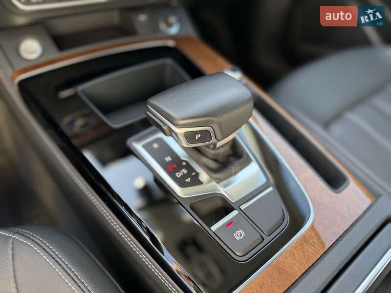 Внедорожник / Кроссовер Audi Q5 2022 в Львове