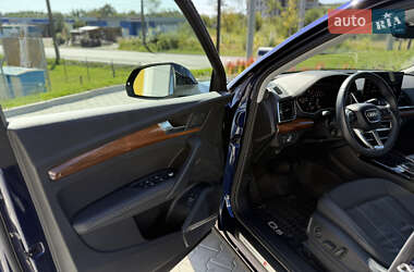 Позашляховик / Кросовер Audi Q5 2022 в 