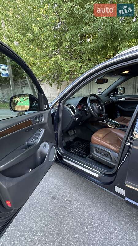 Внедорожник / Кроссовер Audi Q5 2012 в 