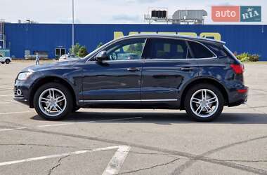 Внедорожник / Кроссовер Audi Q5 2015 в 