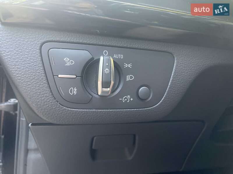 Внедорожник / Кроссовер Audi Q5 2018 в Запорожье