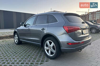 Внедорожник / Кроссовер Audi Q5 2011 в 