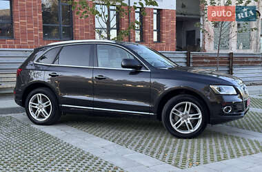 Внедорожник / Кроссовер Audi Q5 2016 в 