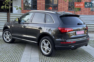 Внедорожник / Кроссовер Audi Q5 2016 в 