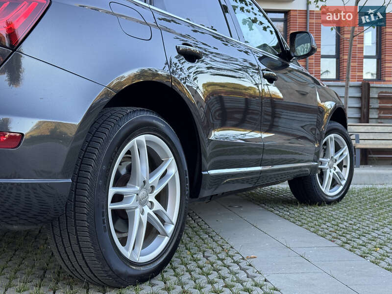 Позашляховик / Кросовер Audi Q5 2016 в Самборі