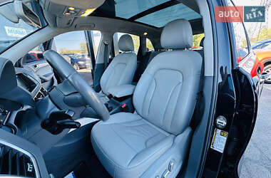 Позашляховик / Кросовер Audi Q5 2013 в 
