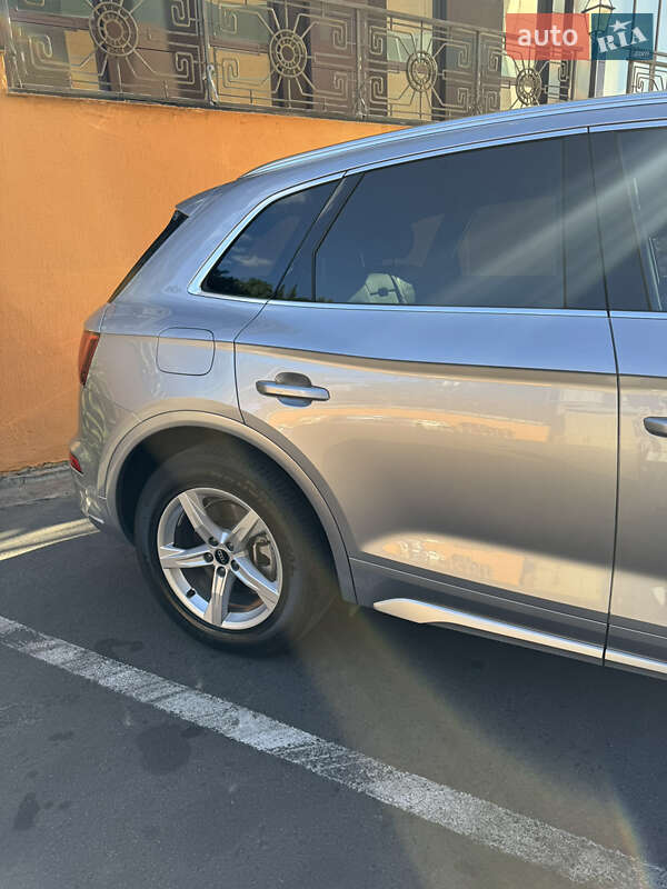Позашляховик / Кросовер Audi Q5 2022 в Одесі