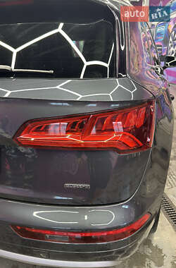 Внедорожник / Кроссовер Audi Q5 2019 в 