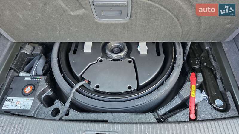 Внедорожник / Кроссовер Audi Q5 2023 в Тернополе фото 24 Внедорожник / Кроссовер Audi Q5 2023 в Тернополе