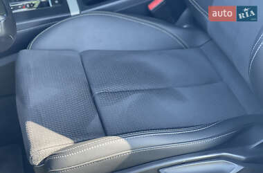 Позашляховик / Кросовер Audi Q5 2017 в 