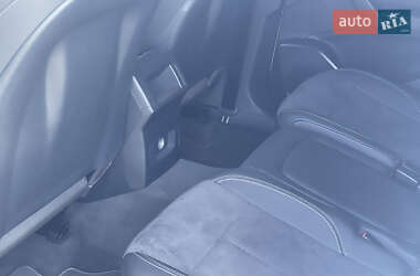 Позашляховик / Кросовер Audi Q5 2017 в 
