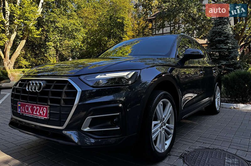 Позашляховик / Кросовер Audi Q5 2021 в Києві