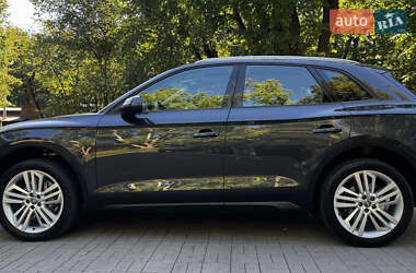 Внедорожник / Кроссовер Audi Q5 2021 в 