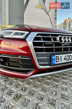 Внедорожник / Кроссовер Audi Q5 2018 в 