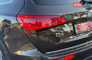 Внедорожник / Кроссовер Audi Q5 2015 в 